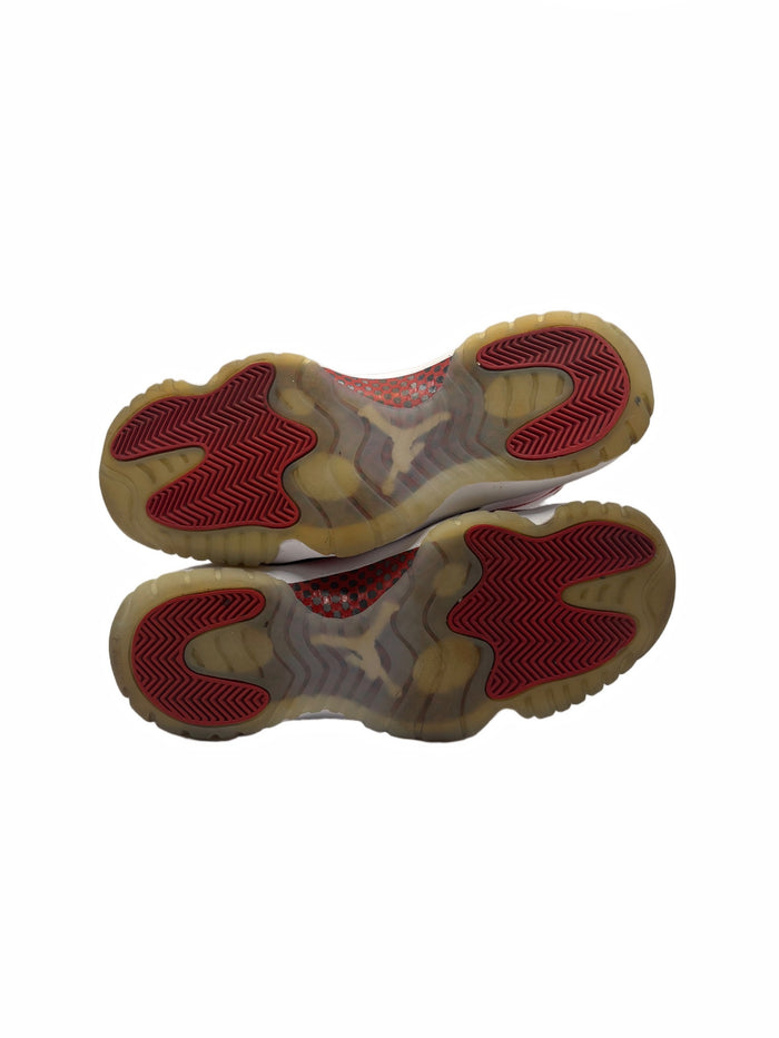 Jordan 11 Retro Cherry (2022)