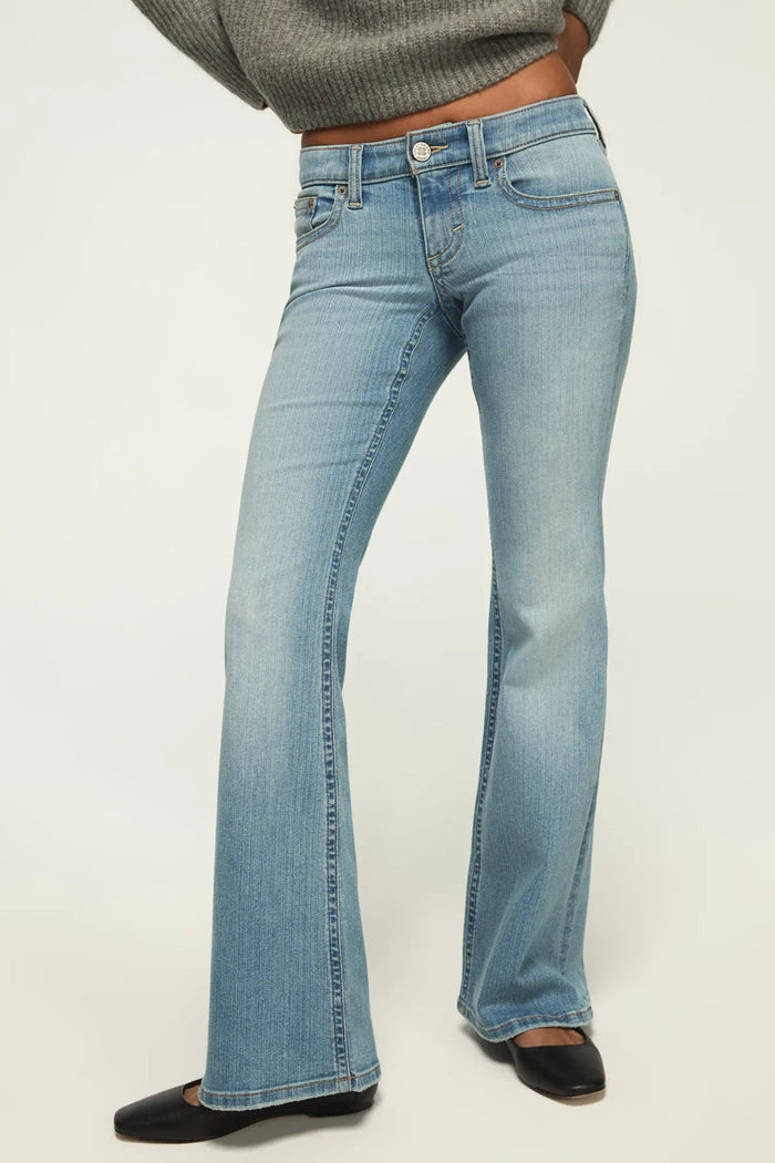 [162995-430] WOMENS LUCKY BRAND LOW RISE FLARE - PURITY WASH rubbersoled