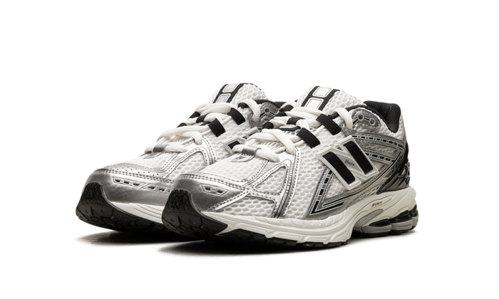 New Balance 1906R Silver Metallic Black (GS)