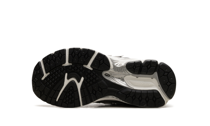 New Balance 1906R Silver Metallic Black (GS)