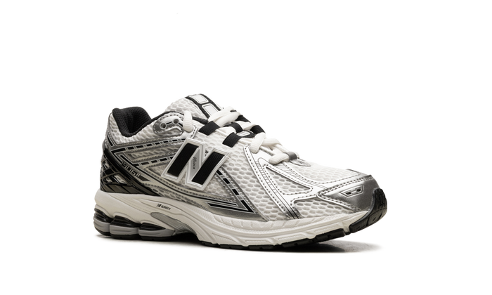 New Balance 1906R Silver Metallic Black (GS)
