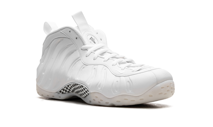 Nike Air Foamposite One Triple White