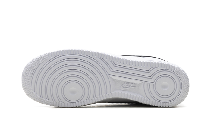 Nike Air Force 1 Low Supreme White Black