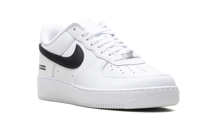 Nike Air Force 1 Low Supreme White Black