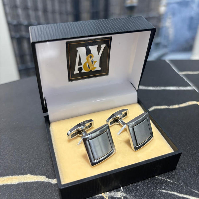 Classic Cufflinks – A Touch of Elegance