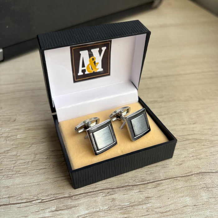 Classic Cufflinks – A Touch of Elegance