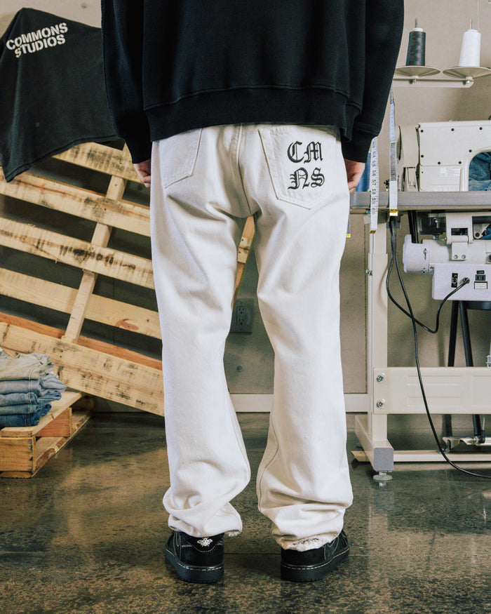 COMMONS LACE HAND STITCHED DOUBLE KNEE PANT WHITE (R42) Common Hype