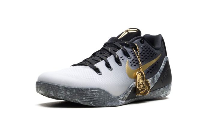 Nike Kobe 9 EM Low Protro Mambacita