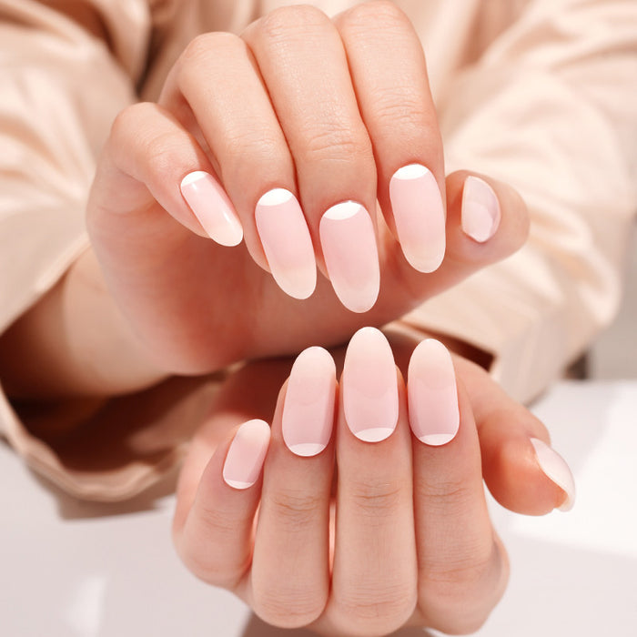 Stickers ongles en gel blanc laiteux avec lunule blanche marquée