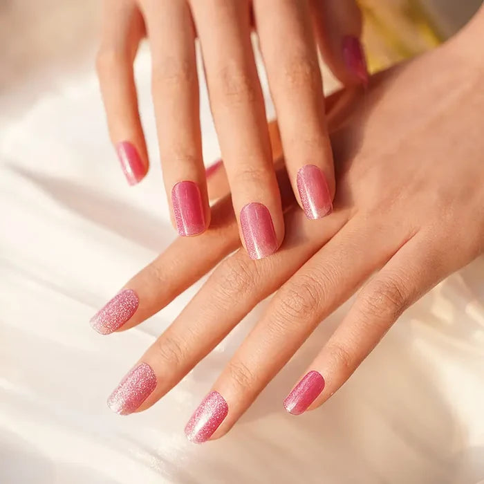 Stickers ongles en gel Solinka Geeli House rose transparent avec paillettes argentées fines