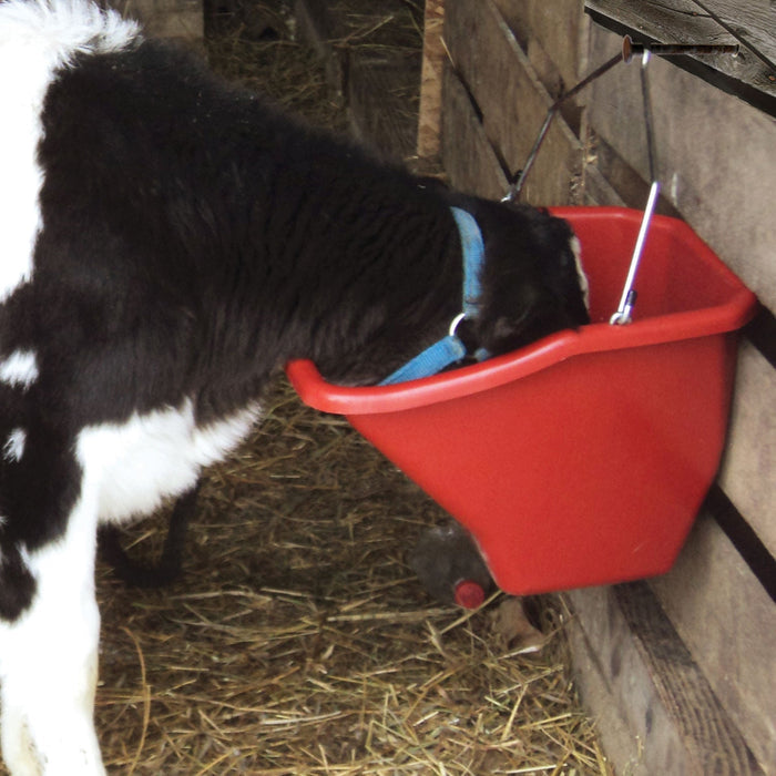 The Better Bucket – 2.5 & 5 Gallon Horse and Cattle Feeder, Ergonomic Feed - DLGT2 - 2.5 Gallons (10 Quarts) - Red - 2