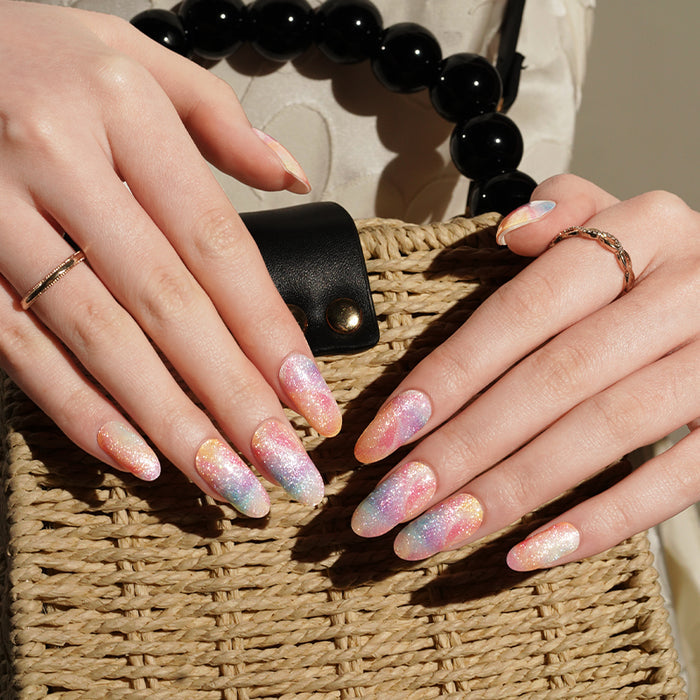 Stickers ongles gel effet sable pailleté multicolore aux teintes pastel fondues façon tornade artistique