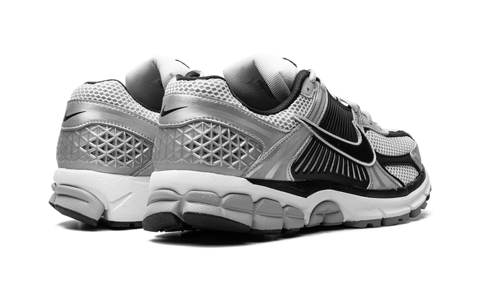 Nike Zoom Vomero 5 Metallic Silver Black